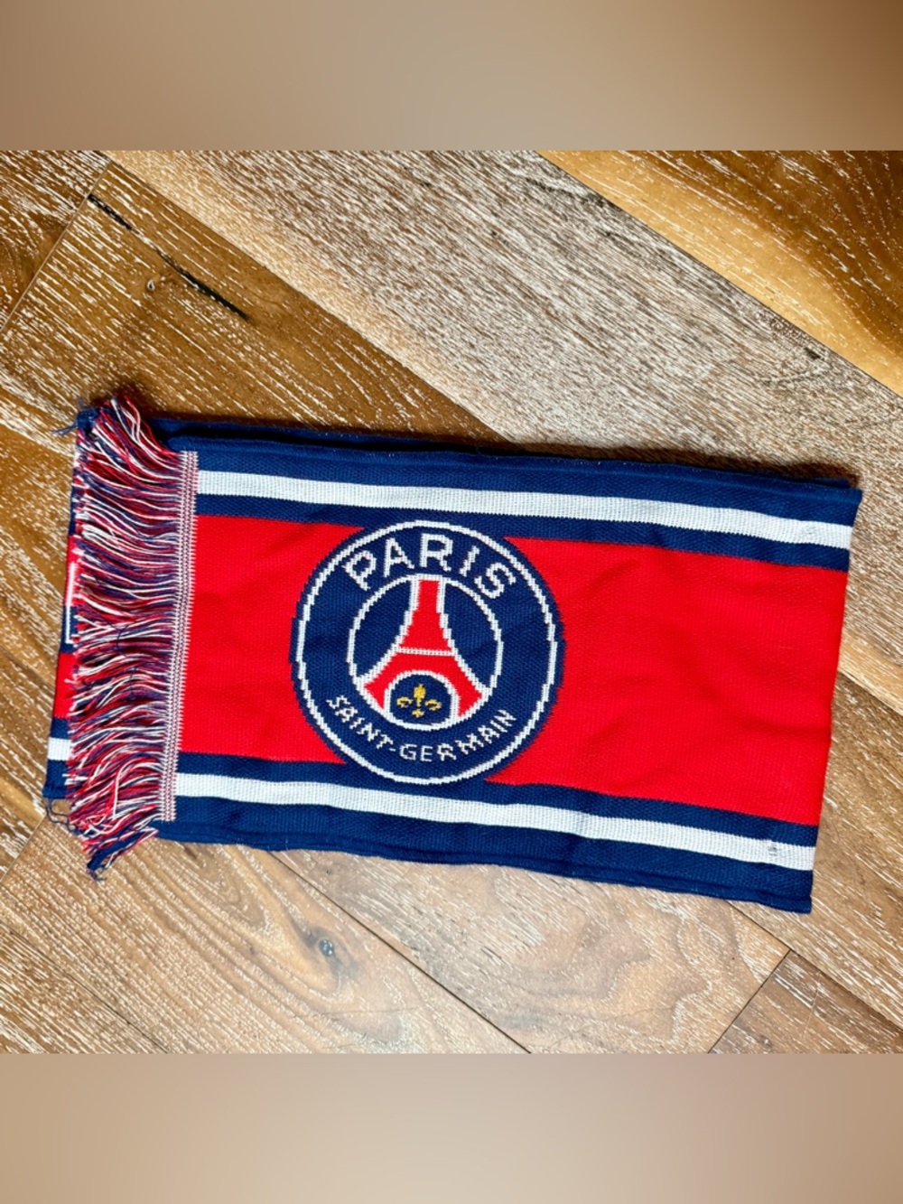 Paris Saint St. Germain Football Club Fan Scarf / NWOT PSG